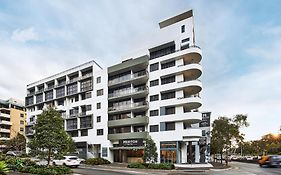 Meriton Suites Waterloo